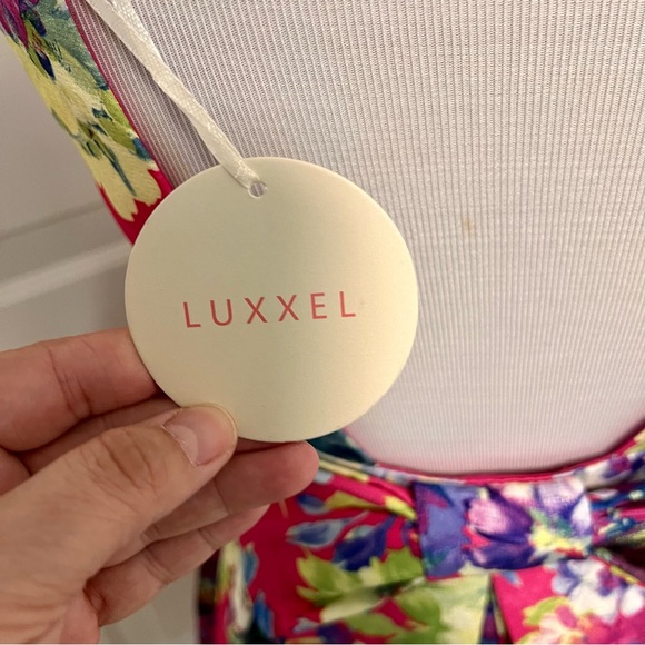 Luxxel Skater Dress with Bow A1 - Picture 6 of 8